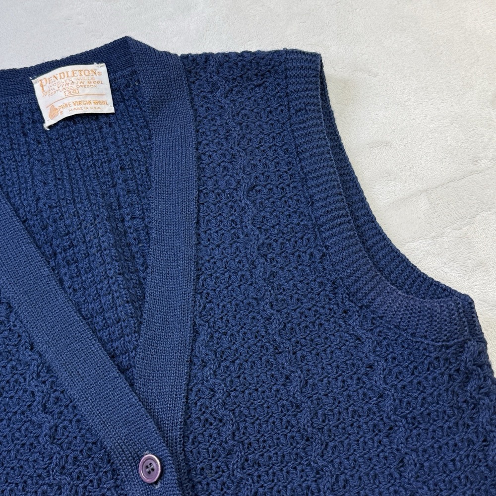 Vintage Pendleton Wool Cable Knit V-Neck Sweater Vest Navy Blue Mens Small 34 - Picture 5 of 9